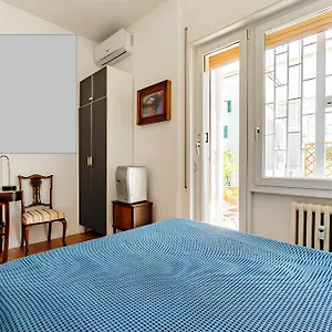 Turistico Via Dei Faggi - Guest house Rome